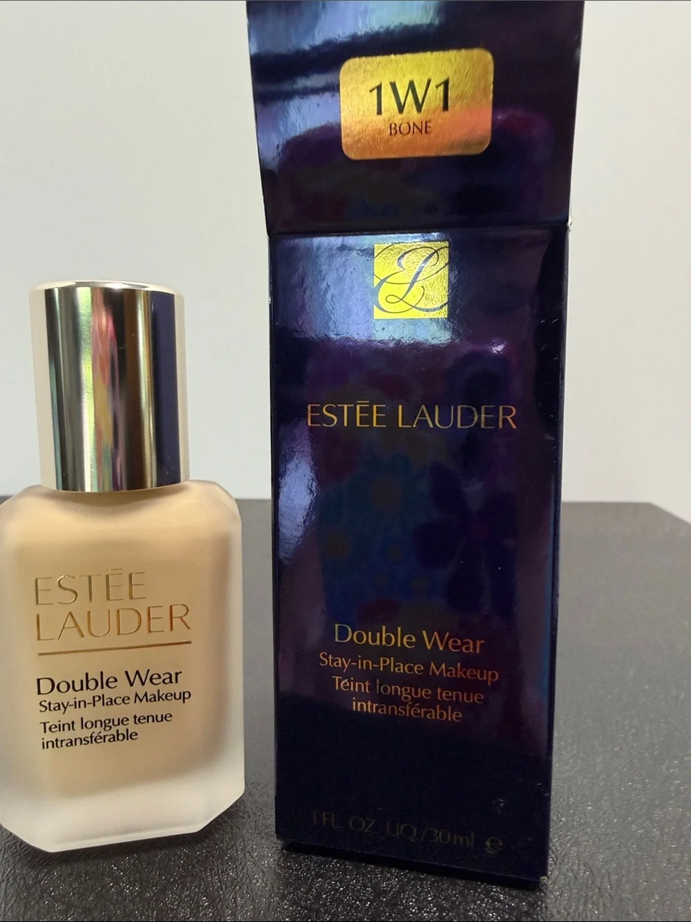 Estee Lauder Double Wear Foundation - Bone (1W1) bone